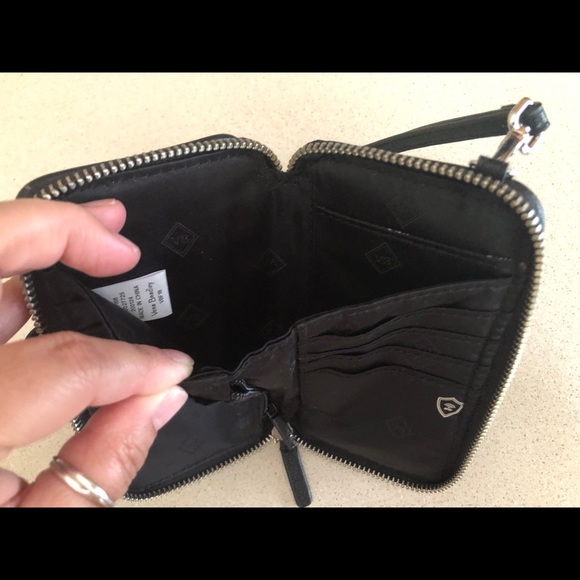 🖤Vera Bradley Wristlet Wallet 🖤 - Picture 7 of 13